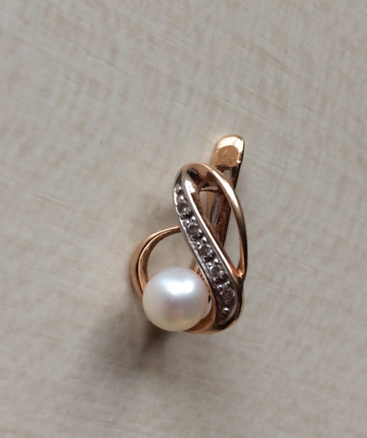 Утеряна серёжка 