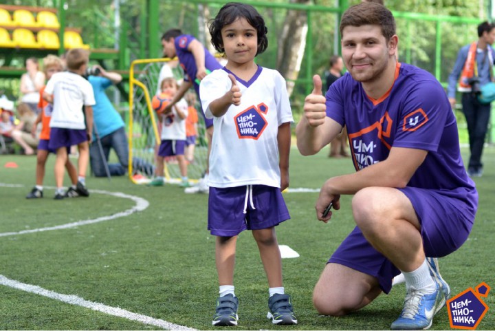 Идёт набор детей 3-7 лет в футбольную школу Чемпионика