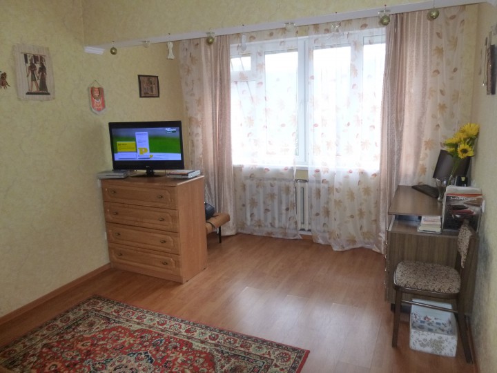 Срочно продам отличный дом у гор и речки 