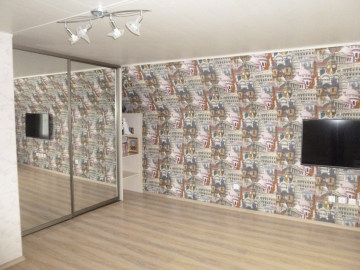 Срочно продам отличный дом у гор и речки 