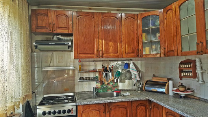 Продаю 3х комнатную квартиру с ремонтом В Центральном районе.