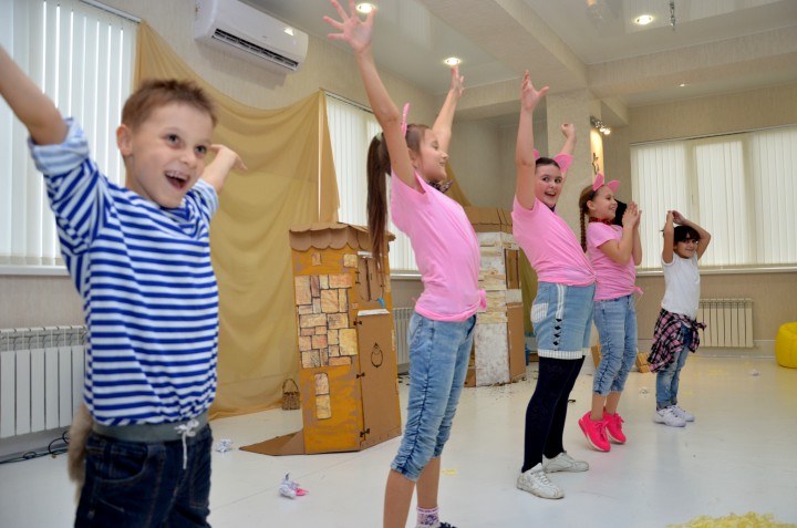 Театральная и вокальная студия