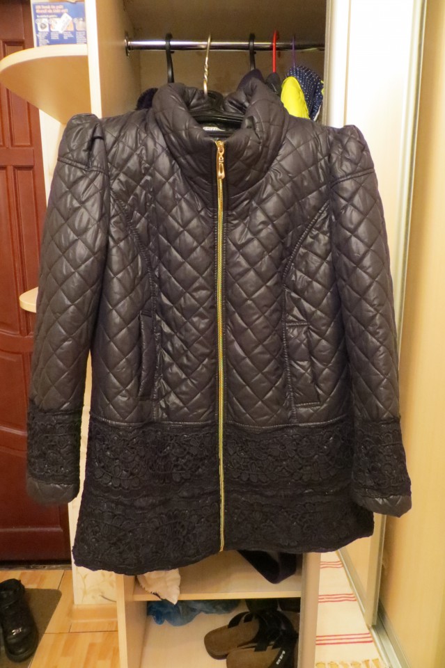 Куртка стёганная с кружевом,54 разм, очень красивая, новая.