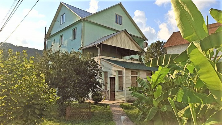 Продается отличный дом для большой семьи в Сочи у моря