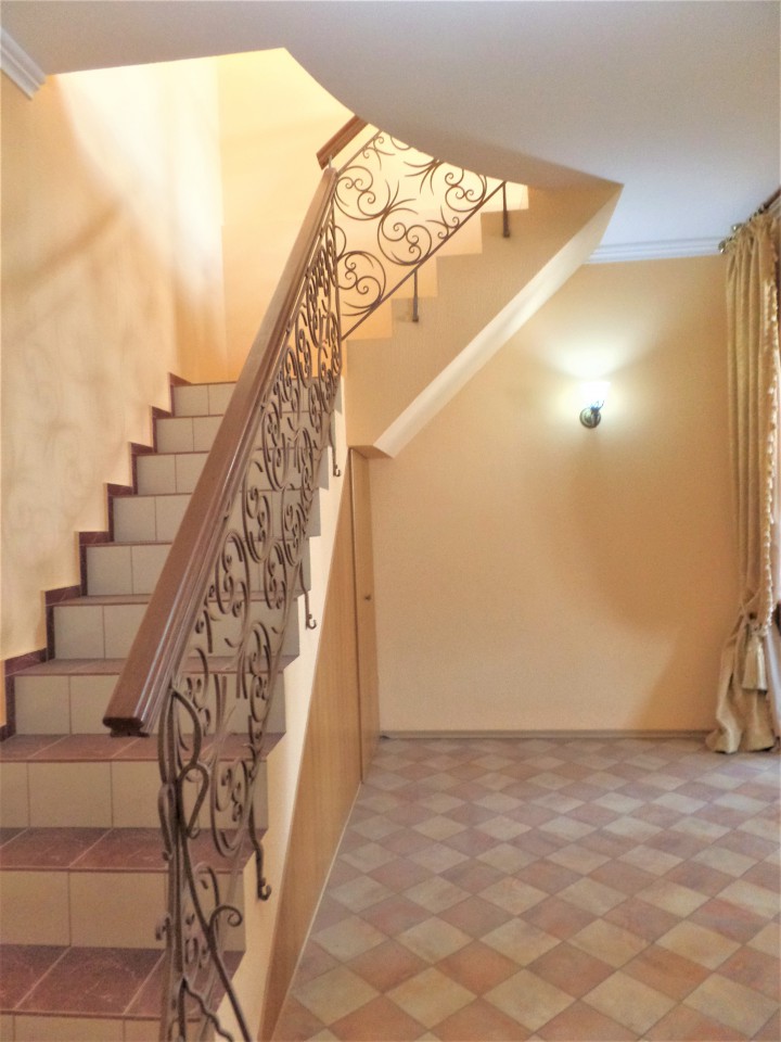 В продаже квартира - двухуровневый пентхаус в Сочи