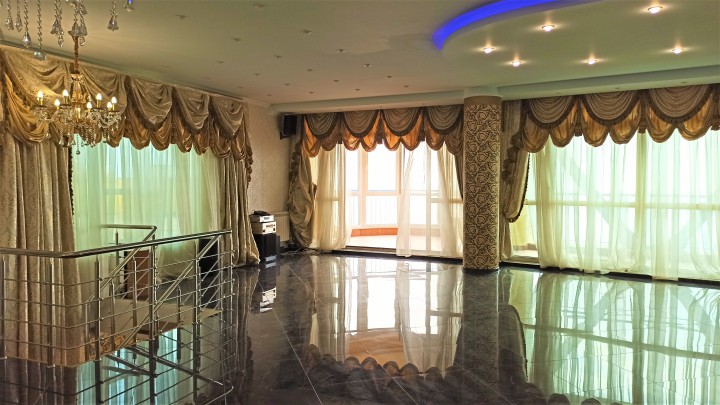 Продается просторная квартира - двухуровневый пентхаус с открыто