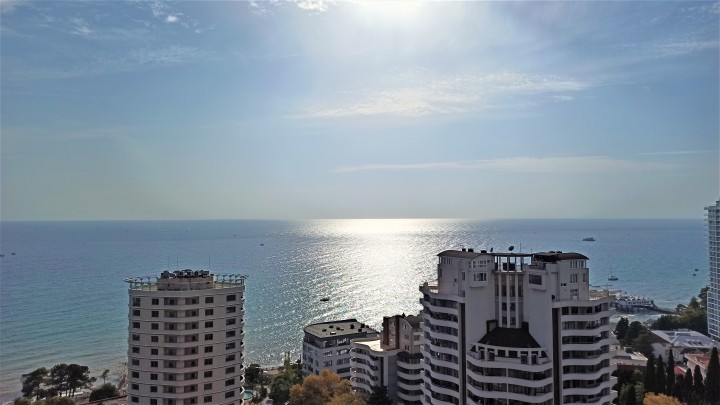 Продается просторная квартира - двухуровневый пентхаус с открыто