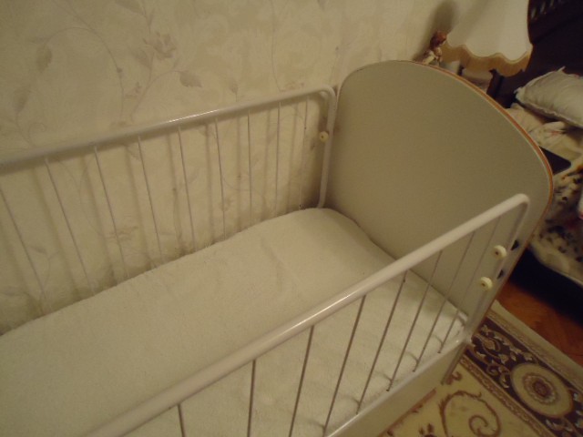 продаю детскую кроватку