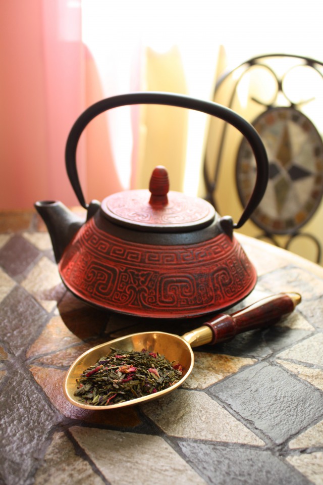 Требуется продавец-консультант