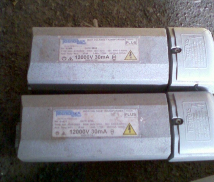 Продам неоновую рекламу "Продукты"