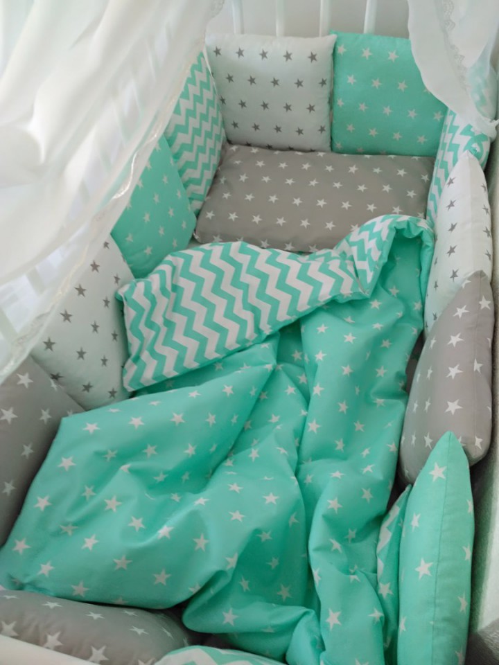 Бортики в кроватку, гнездышки для сна, конверты на выписку и пр.