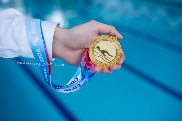 Объявляется набор в секцию плавания