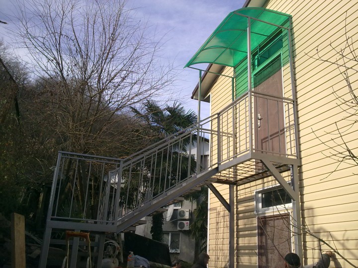 Лестницы маршевые сварные металлические,любые конструкции из мет