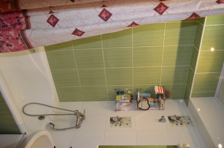 Двушка, перепланированная в трёшку.