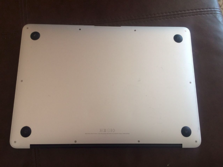 MacBook Air (13-inch), б/у 2 года