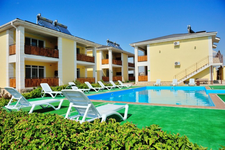 Горничная в пансионат Черноморского