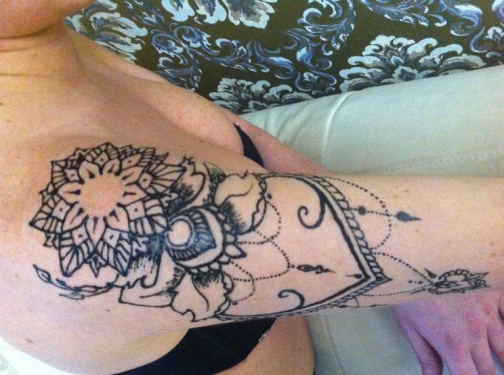 Мехенди в Сочи (центральный район)