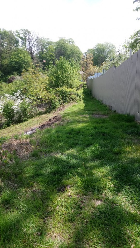 Участок 5 соток,дорога до участка асфальт,свет три фазы,газ в 20