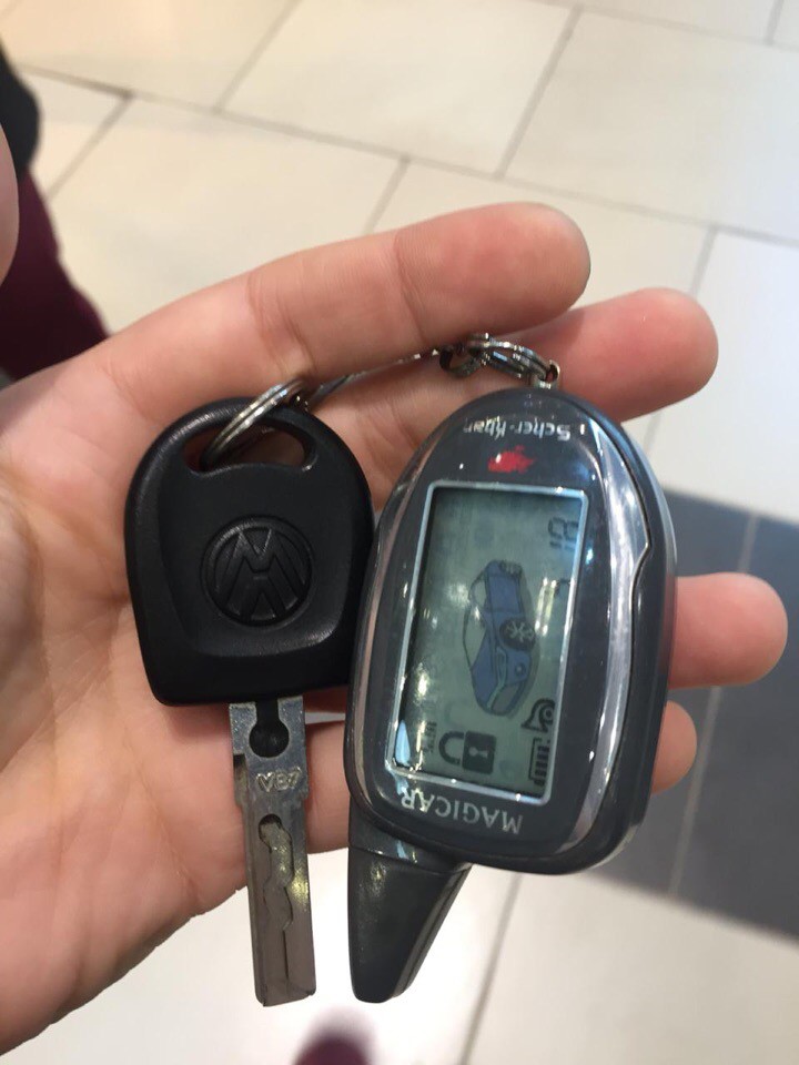Утерян ключ с брелком от автомобиля Volkswagen!!!