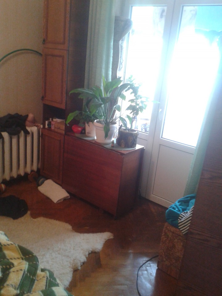 Решили продать свою сталинку.Видовую. 3к квартира. Бытха.