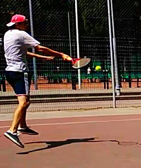 Обучаю теннису взрослых и детей