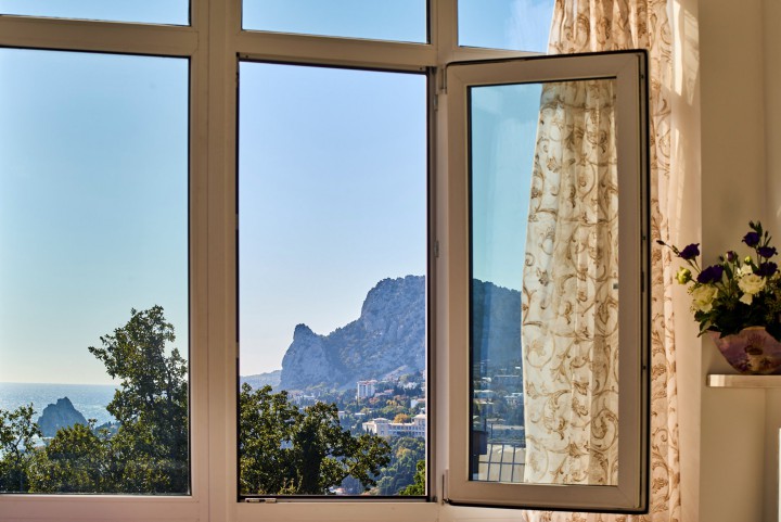 Горничная в апартаменты в Алупке