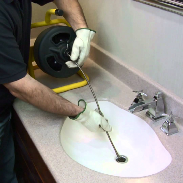 Прочистка засоров канализации и откачка отходов в Сочи