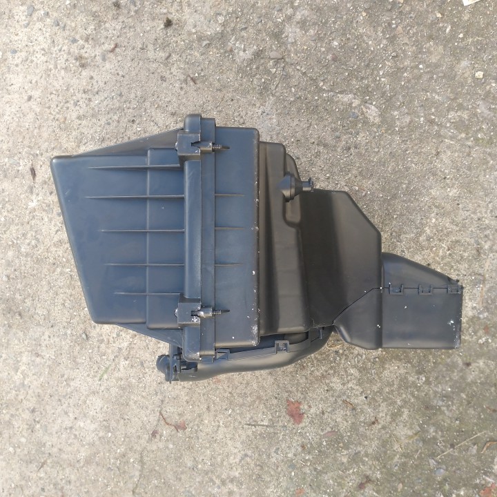 Корпус воздушного фильтра Ford Focus ll