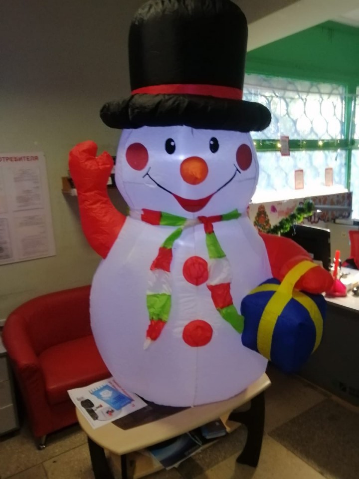 Надувной снеговик 