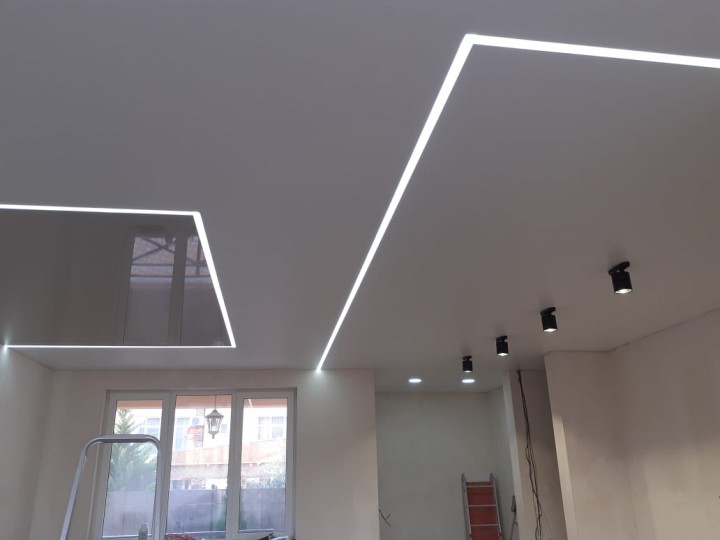 натяжные потолки в Сочи. Производитель