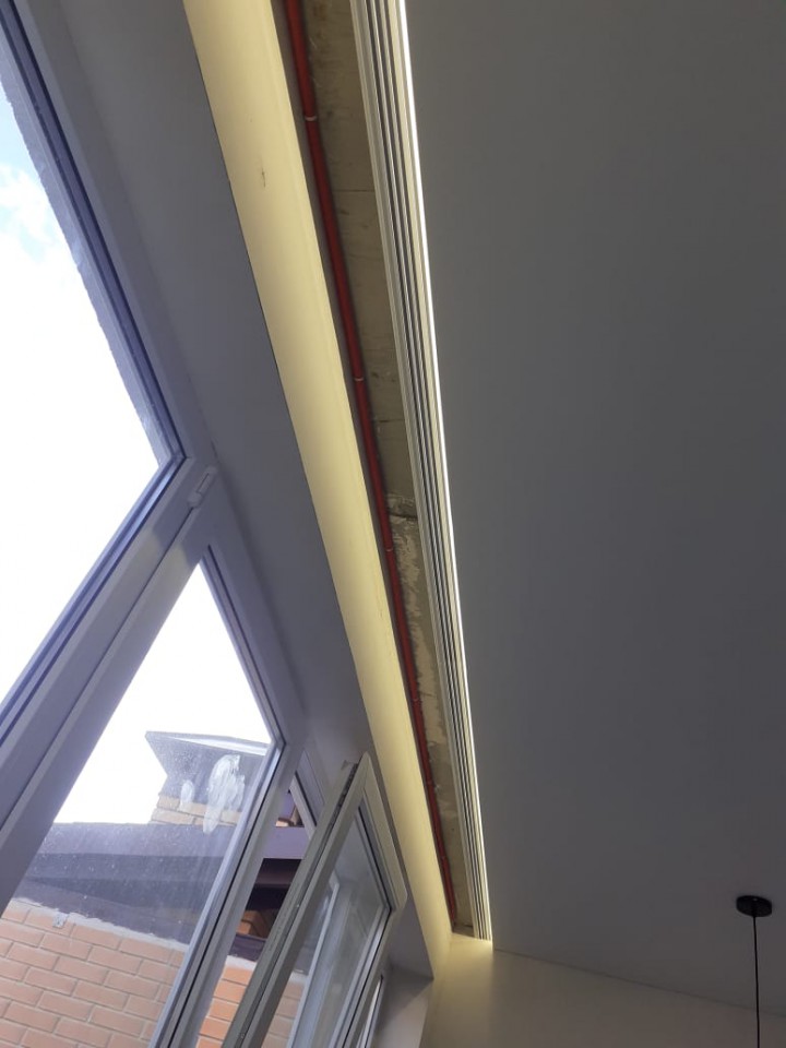 натяжные потолки в Сочи. Производитель