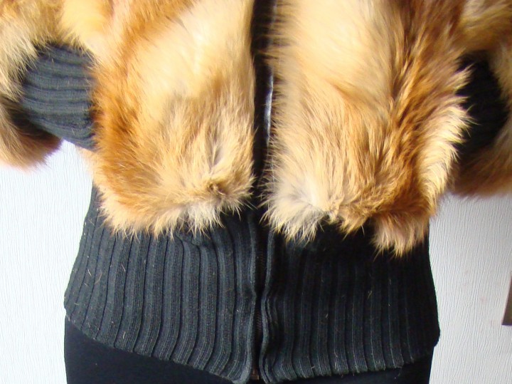 Продаю лисью шубку