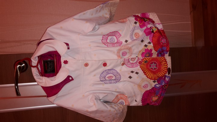 Продам плащ детский для девочки