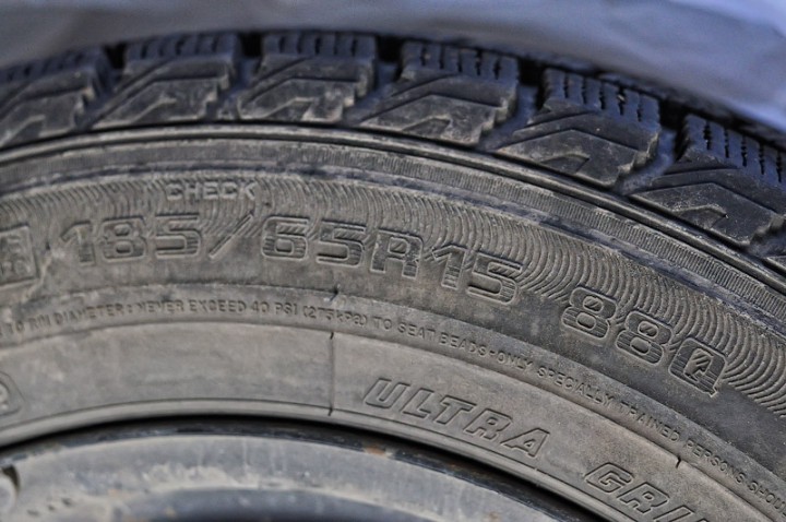 Продаю зимнюю резину на дисках