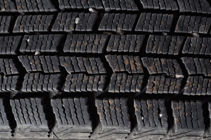 Продаю зимнюю резину на дисках