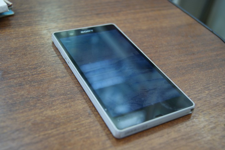 Продам Sony Xperia Z