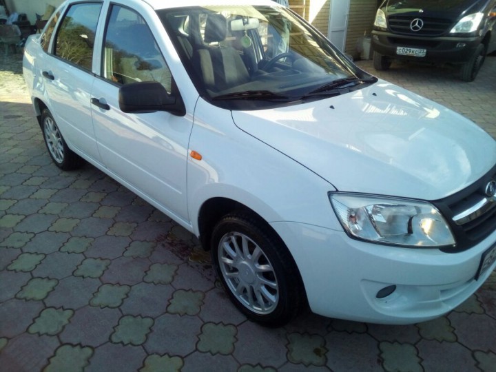 Продам автомобиль Лада Гранта!