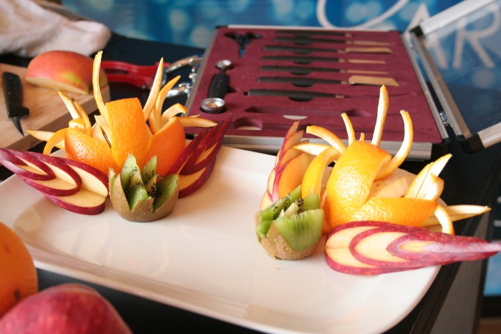 Художественная резьба по фруктам и овощам (карвинг)