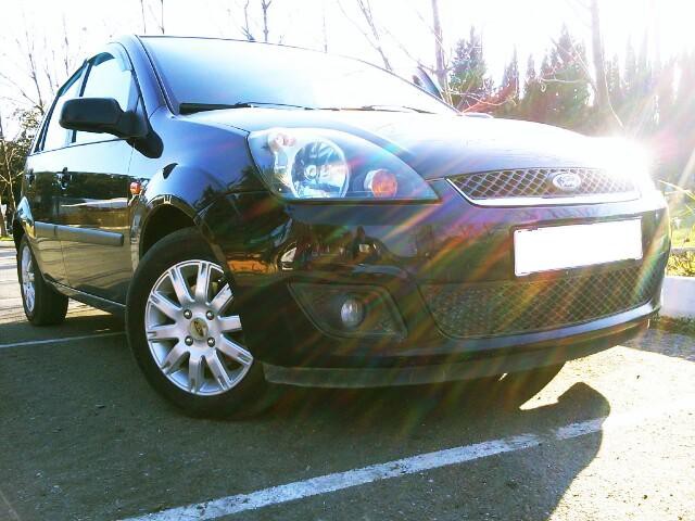 Форд ФьестаV Автомат 1.6 Ghia 1.6л