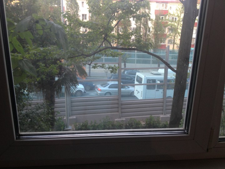 Продаю 2 комнаты в 3х комнатной квартире. Донская 