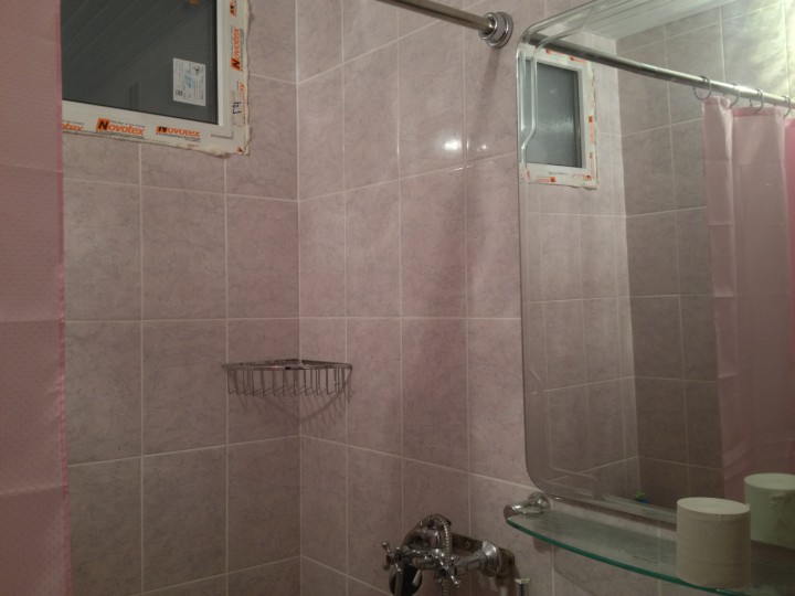 Продаю 2 комнаты в 3х комнатной квартире. Донская 