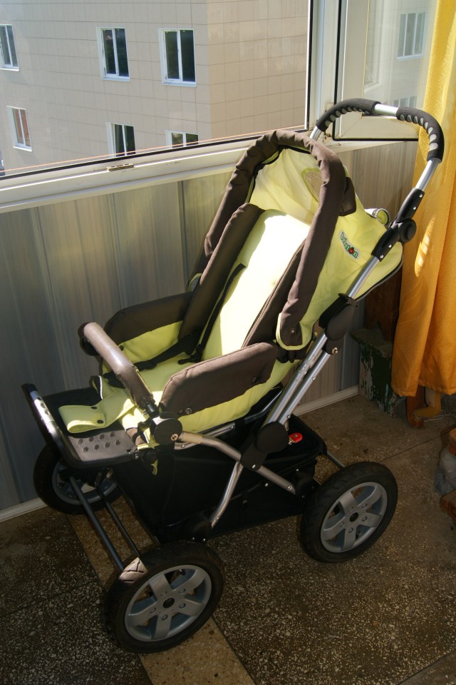 Продам коляску Bebeton ( Зима- лето)