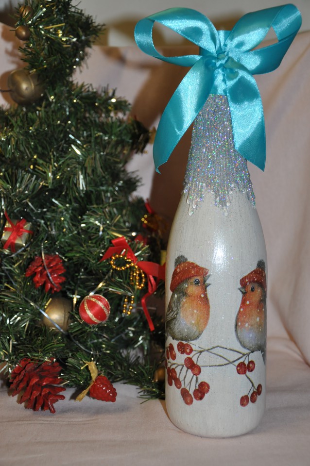 Праздничные бутылки шампанского на Новый год, а также на любой д