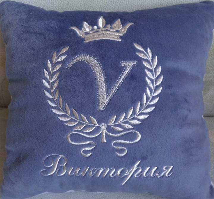 Именные вышитые подушки!