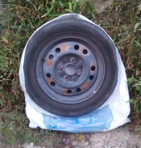 Диски (4шт, 4 отверстия) + покрышки (4шт) GoodYear б.у.