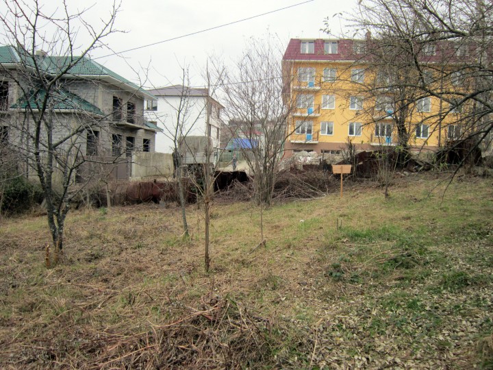 Продаю з/у. 5,5 соток. Собственник