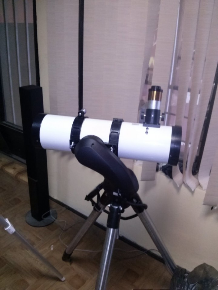 Телескоп Ньютона DS130-650 на электронной монтировке