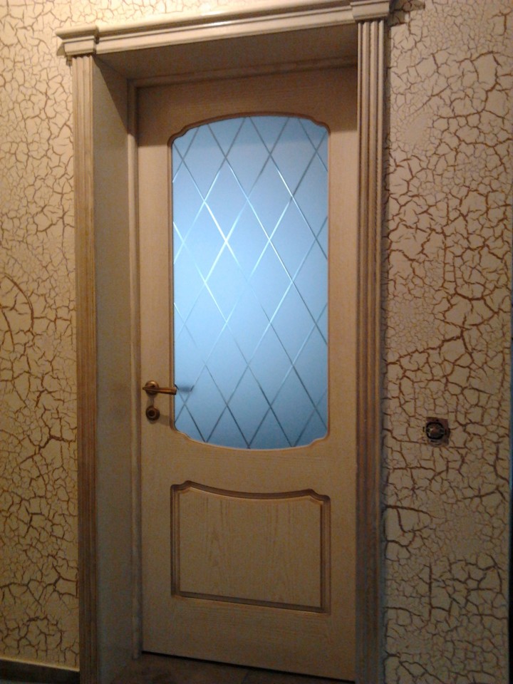 Установка дверей.89183079826