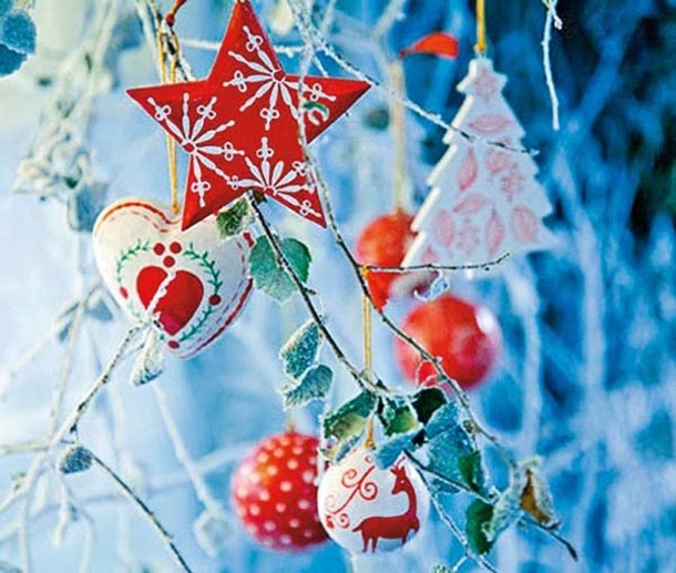 Приглашает принять участие в мастер-классах для детей и взрослых