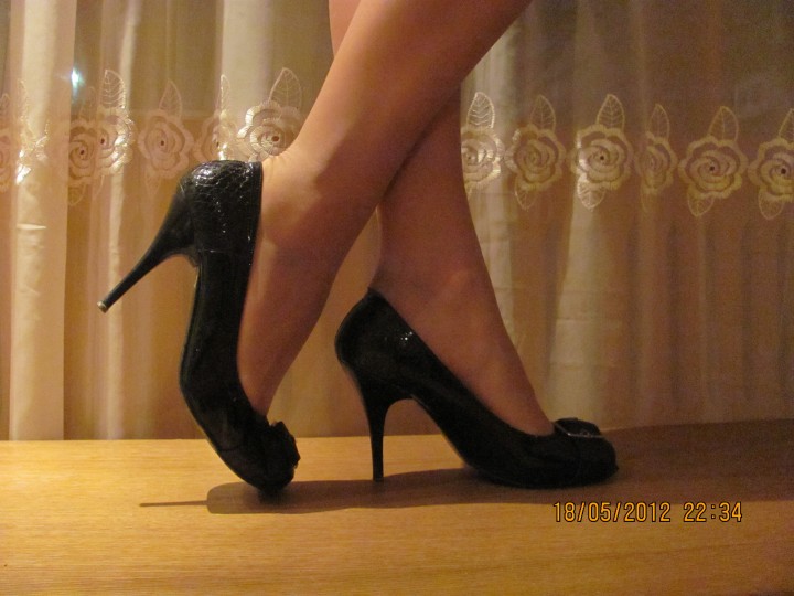 продаю туфли и босоножки